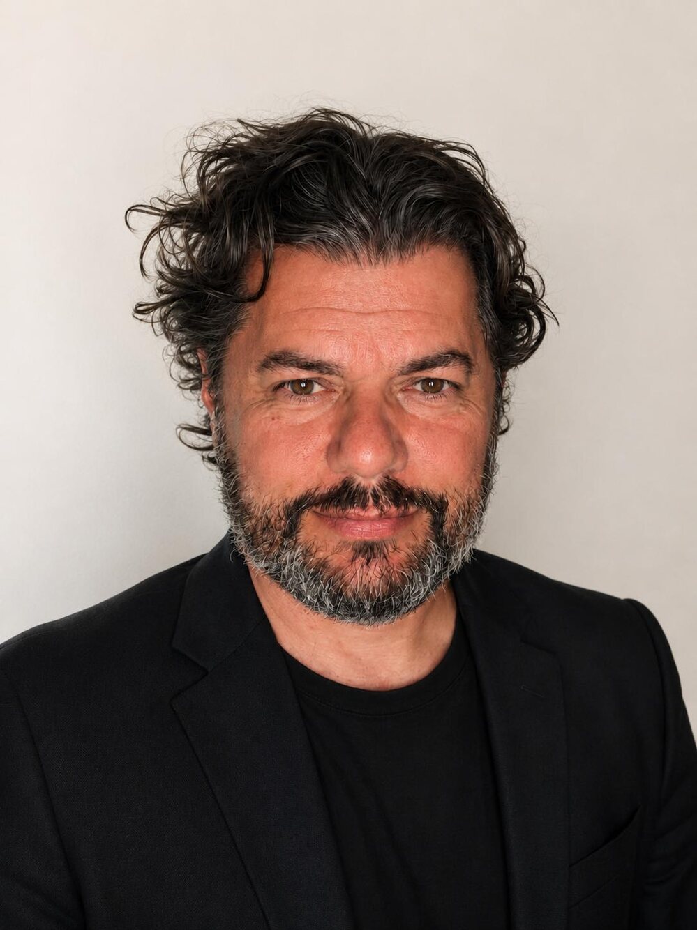 Saban Lokman, Co-CEO und Founder von PAXX Fulfillment